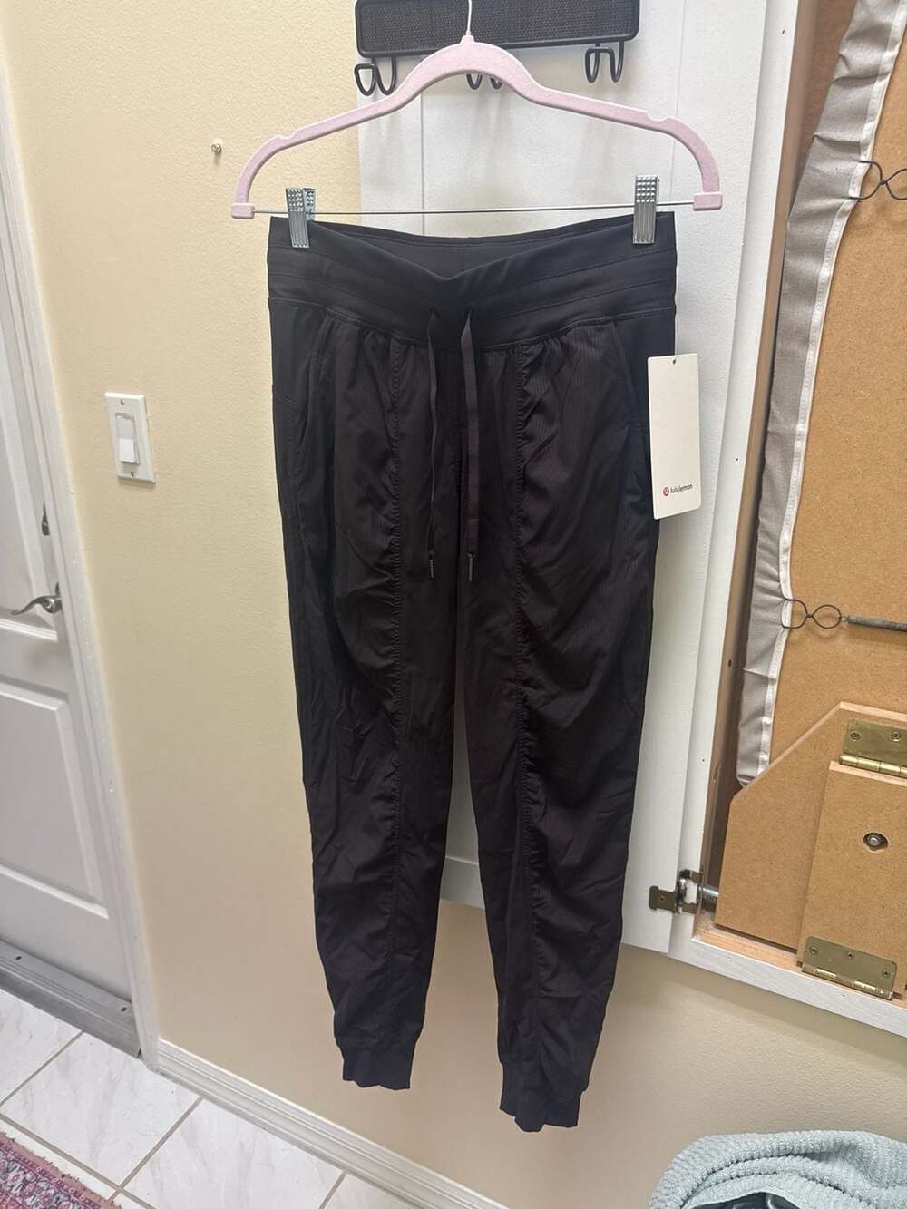 Lululemon Dance Studio Mid-Rise Jogger Size 6 Espresso